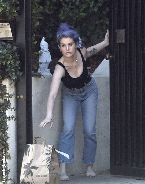 kelly osborne nude|Kelly Osbourne nude pictures .